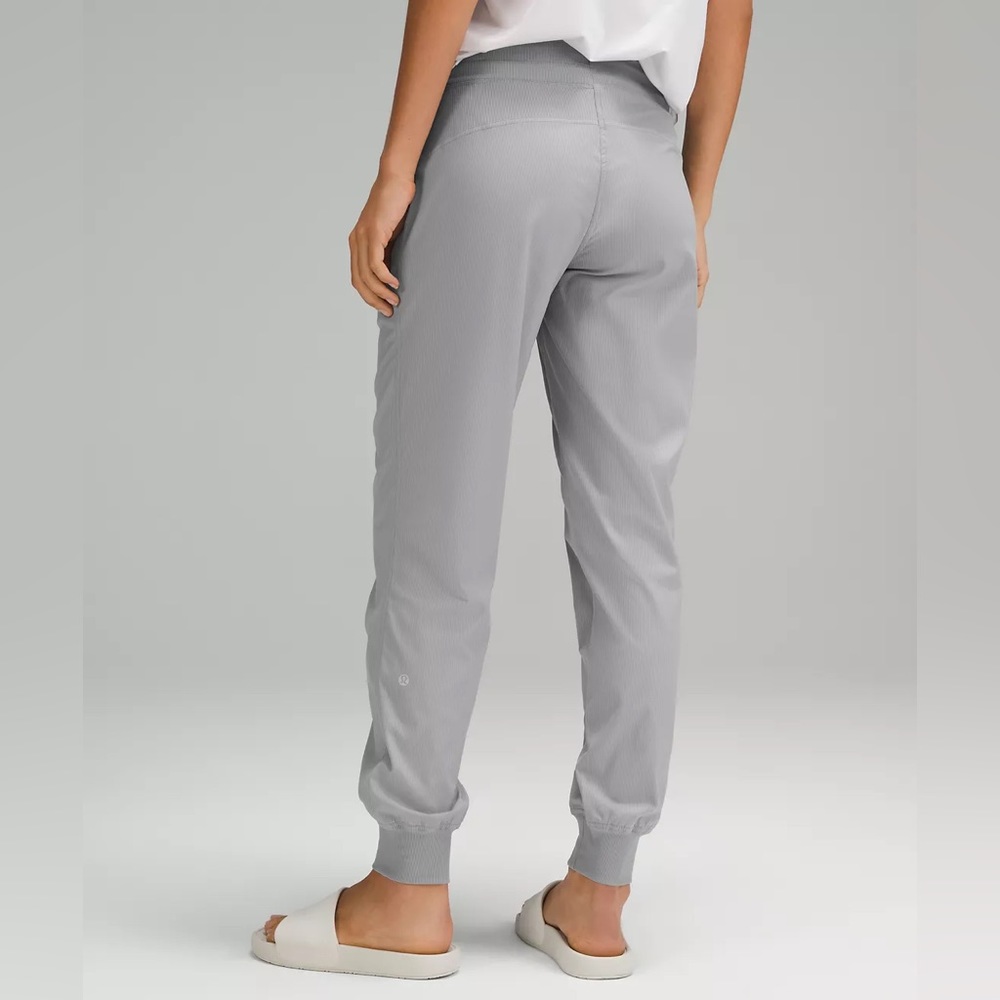 NWT Lululemon Dance Studio Mid-Rise Jogger Full Length - Picture 3 of 5